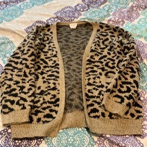 Cardigan sweater